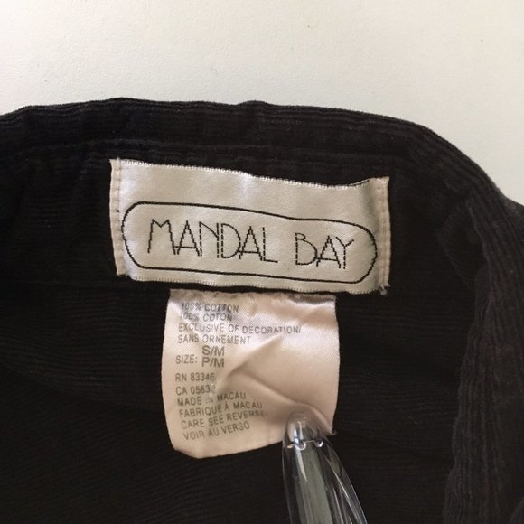 3/$20 Vintage Mandal Bay Corduroy Novelty Christmas Reindeer Button Up Shirt - Picture 6 of 6